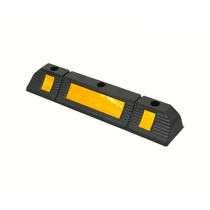 Three-section Anti-slip High-visibility Rubber Wheel Stops