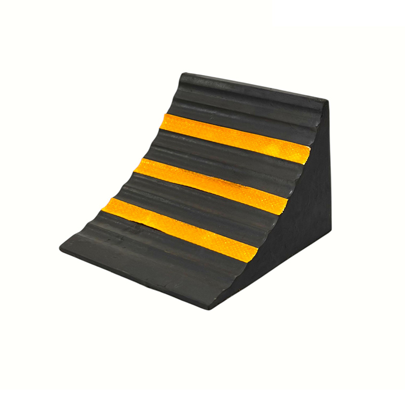 Triangular Reinforced Anti-Slip Rubber Wheel Stops (na may Integrated Handle)
