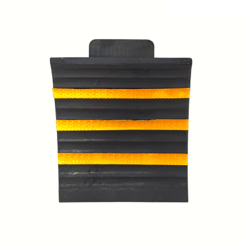 Triangular Reinforced Anti-Slip Rubber Wheel Stops (na may Integrated Handle)