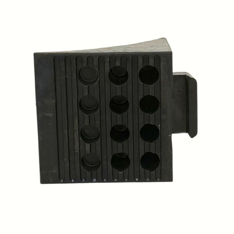 Triangular Reinforced Anti-Slip Rubber Wheel Stops (na may Integrated Handle)