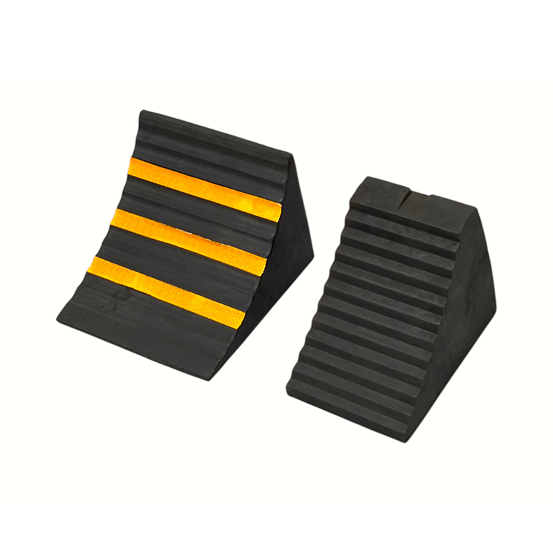 Triangular Reinforced Anti-Slip Rubber Wheel Stops (na may Integrated Handle)