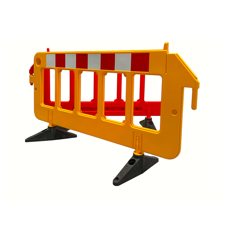 Umiikot na Heavy-duty Support-type Pinagsama-samang Blow-molded Interlocking Pedestrian Guardrail