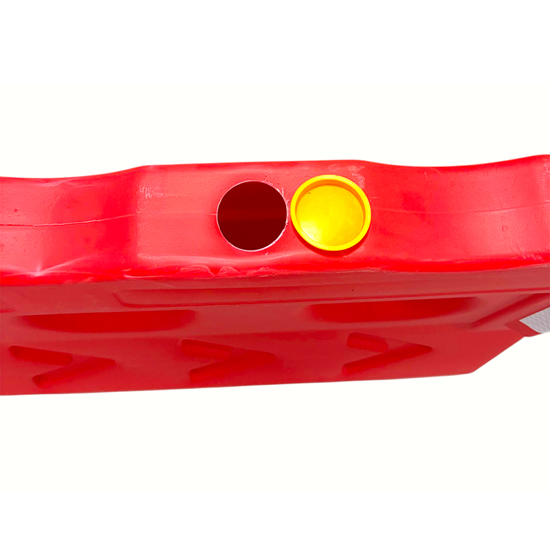 Blow-molded Interlocking Water-Filled Road Guardrail Blow-molded Interlocking Water-Filled Road Guardrail