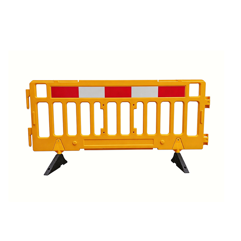 Umiikot na Heavy-duty Support-type Pinagsama-samang Blow-molded Interlocking Pedestrian Guardrail