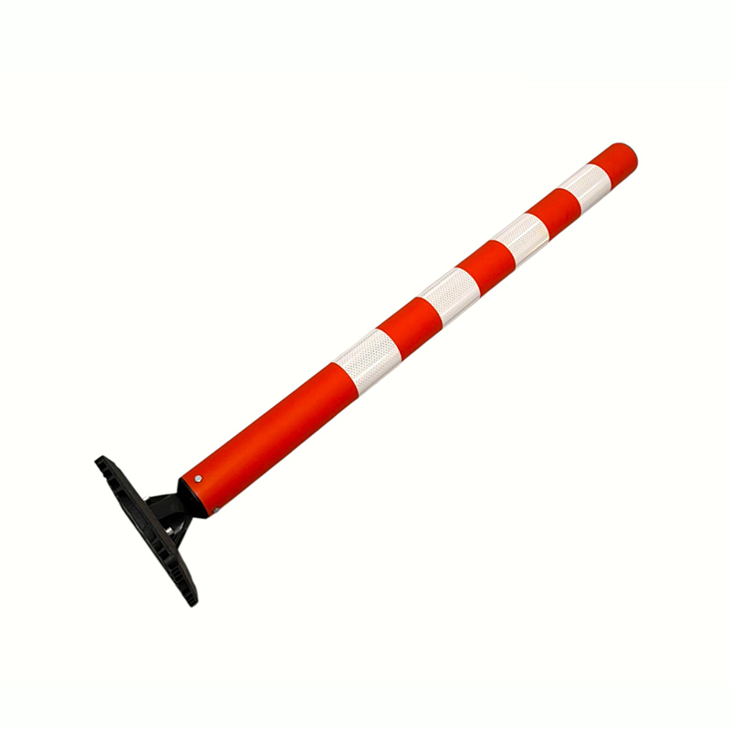 Surface Mount Traffic Delineator Post na may Screw-Down Base