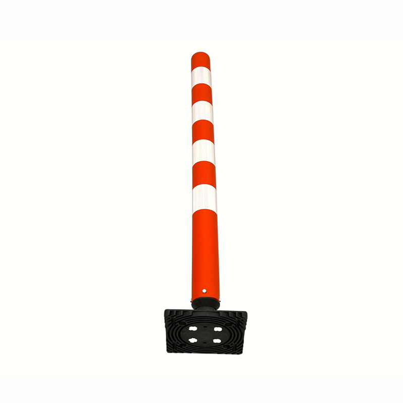 Surface Mount Traffic Delineator Post na may Screw-Down Base