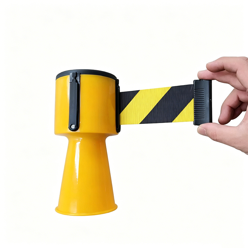Cone-Top Retractable Belt Barrier na may 4-Way Connection